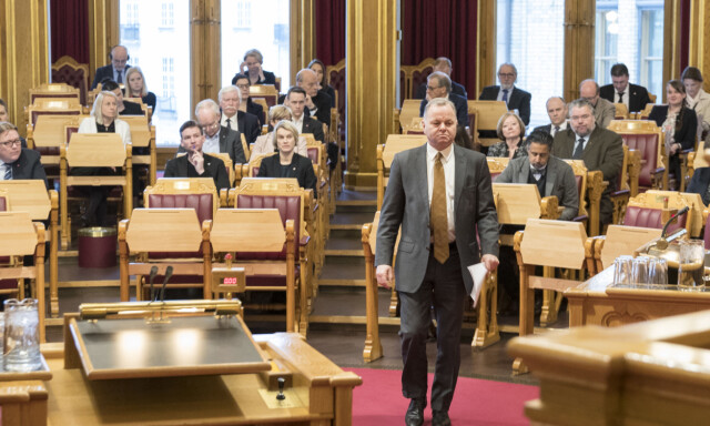 image: Høyre-topp: - Thommessen burde gått uten KrFs hjelp